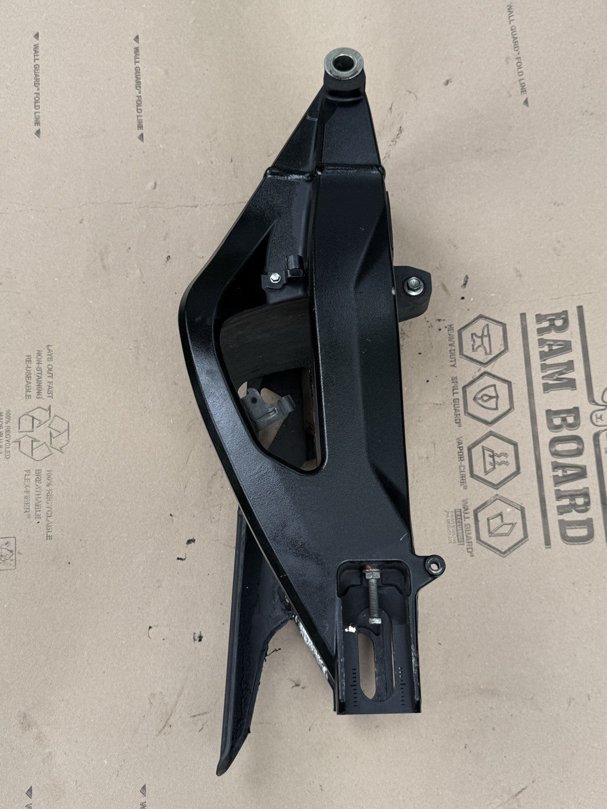 2017-2025 Suzuki GSXR1000 GSXR1000R GSX-R 1000 R OEM Rear Swingarm Swing Arm