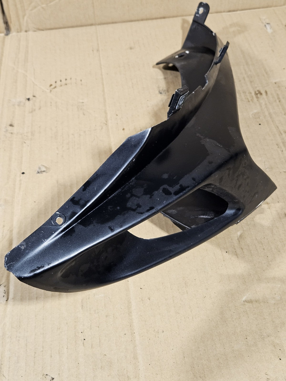 2006 2007 Suzuki GSXR600 Right Air Intake Duct OEM 9442001H00 Genuine Tube2