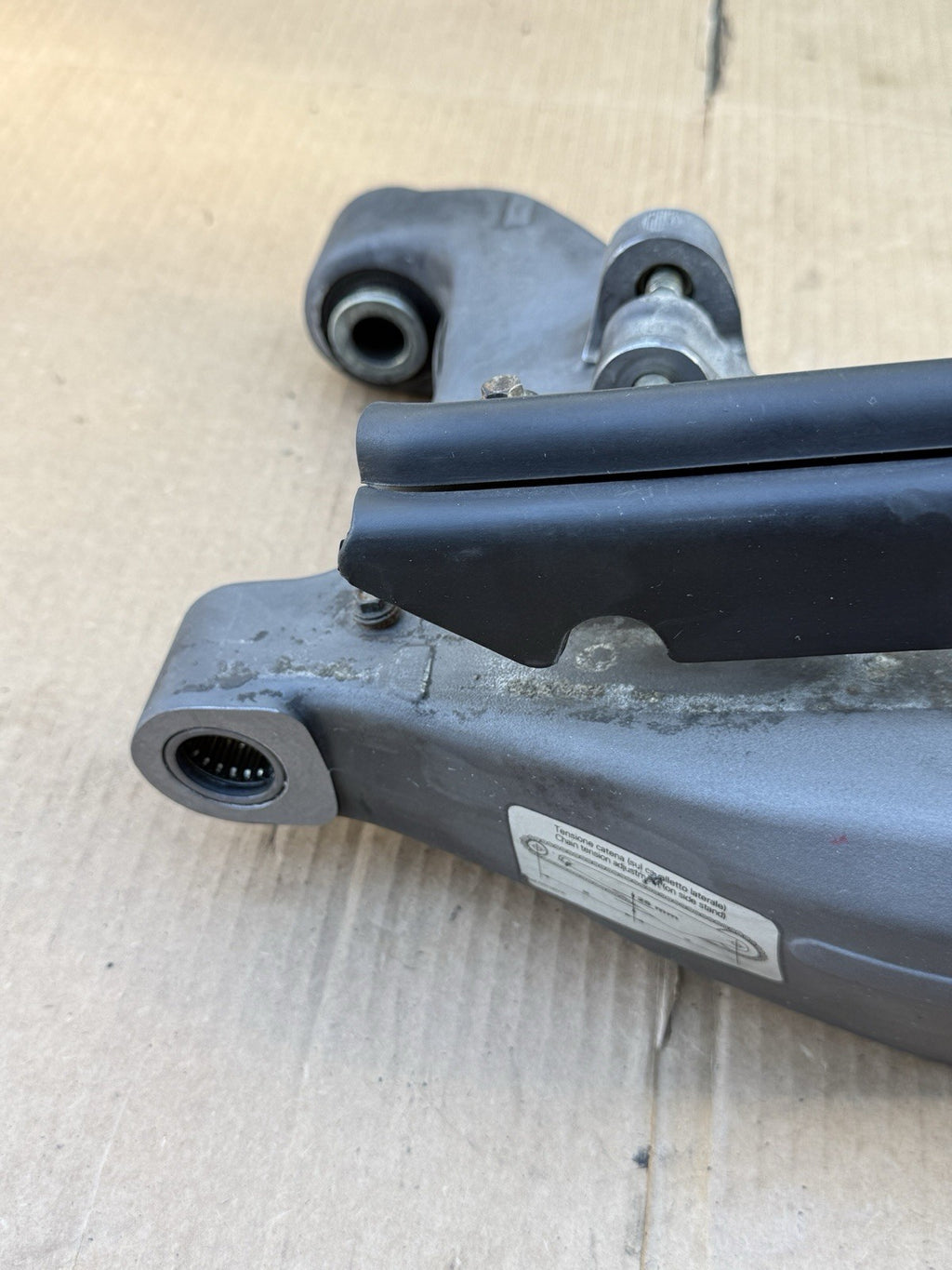 2000-2001 Ducati 748 748S OEM Rear Swingarm Swing Arm Suspension