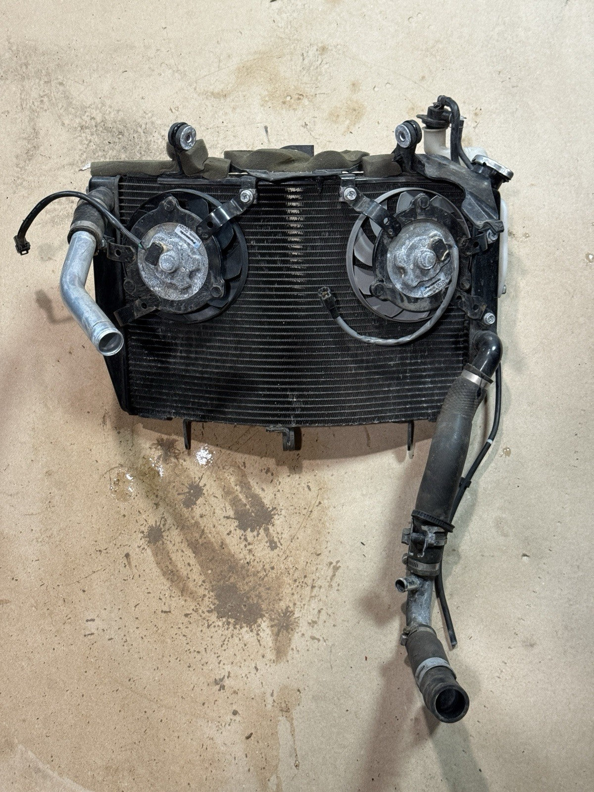 08-16 YAMAHA YZF R6 OEM ENGINE RADIATOR MOTOR COOLER COOLING RADIATER FANS HOSES