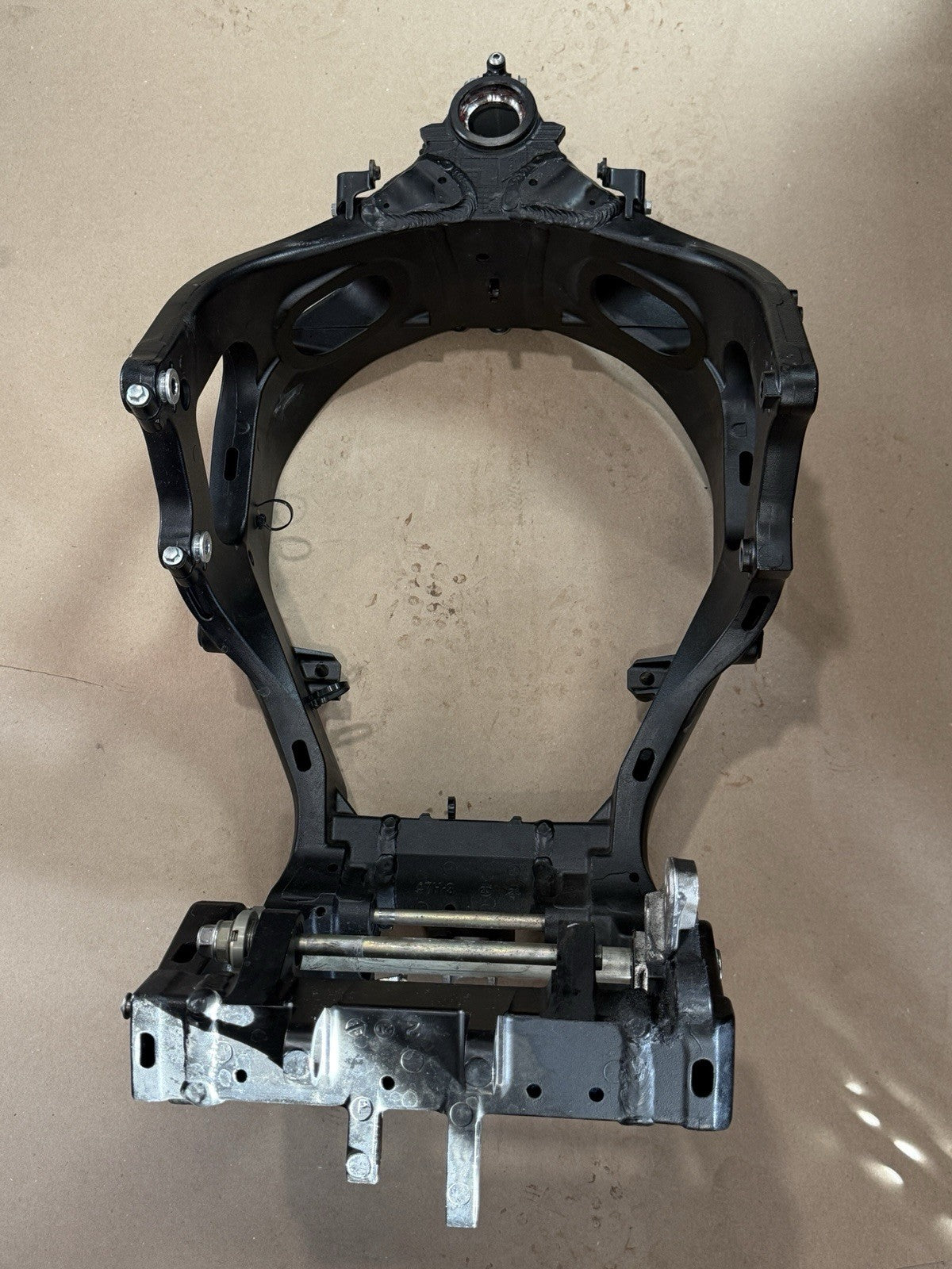 09-16 2012 Suzuki GSXR 1000 Main Frame Chassis STRAIGHT CLEAN 0 Miles