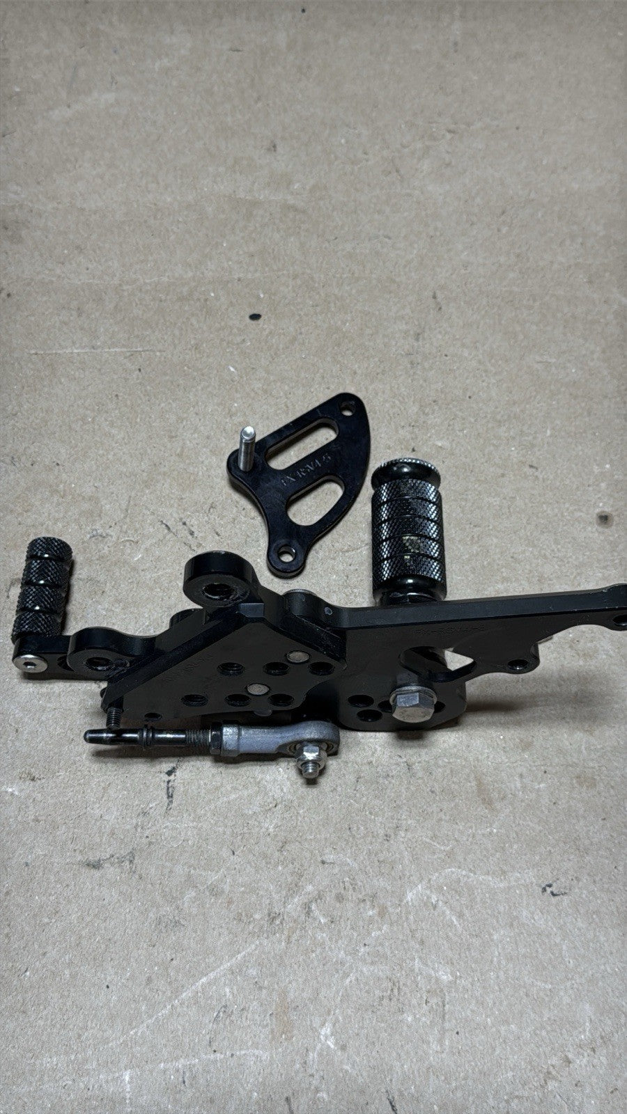 2015-2018 Aprilia RSV4 RR RF Adjustable Rearsets Rear Sets Foot Pegs L&R Black