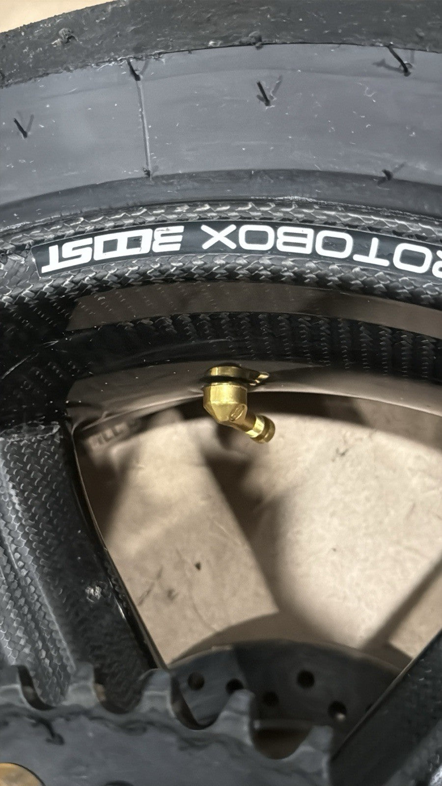 Rotobox Boost Carbon Wheels Set Front Rear 17x3.5 17x6 2010-2019 BMW S1000RR HP4