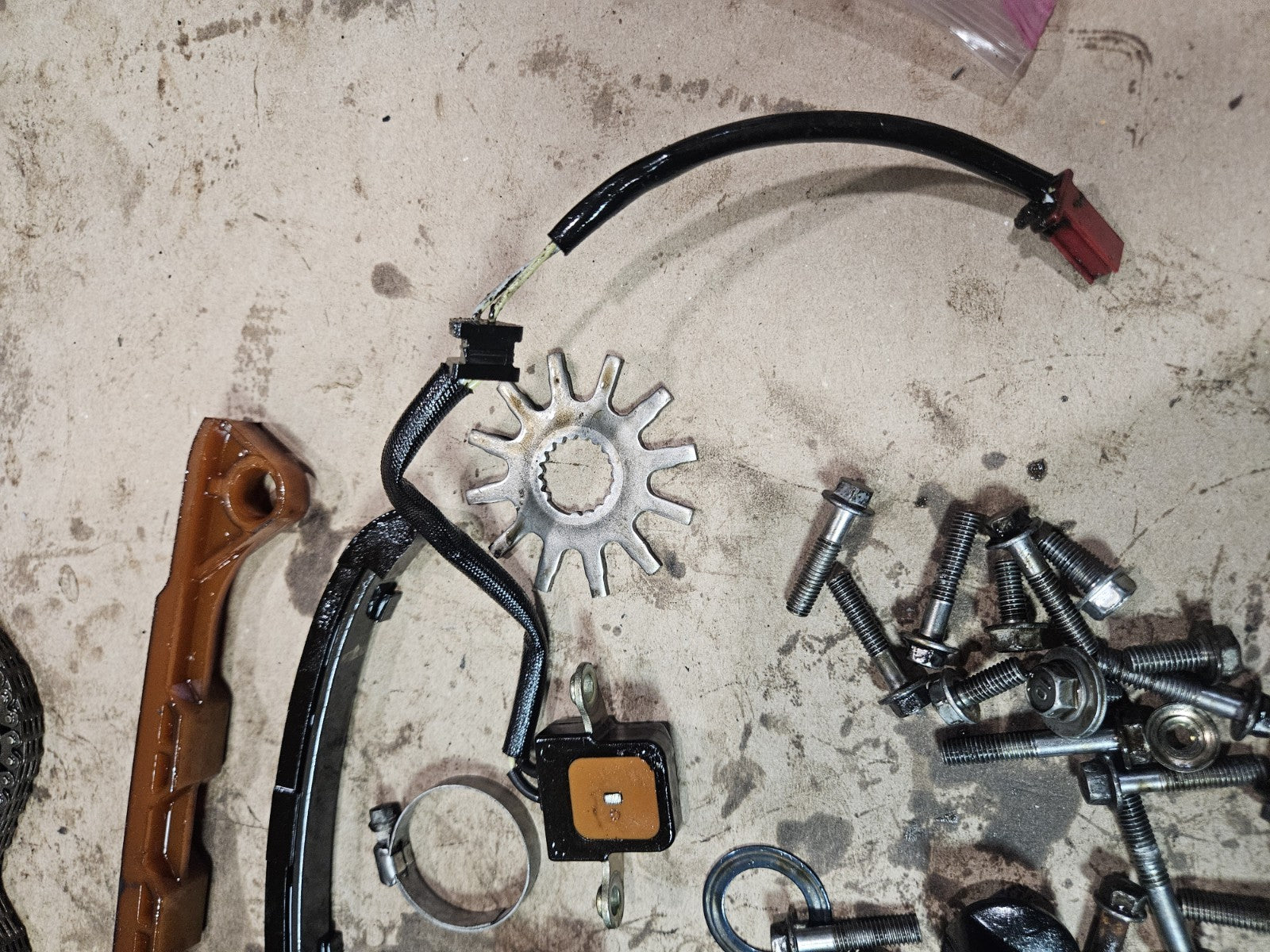 01-06 2002 HONDA CBR600F4I CBR600 F4I PARTS AND HARDWARE LOT ENGINE PARTS
