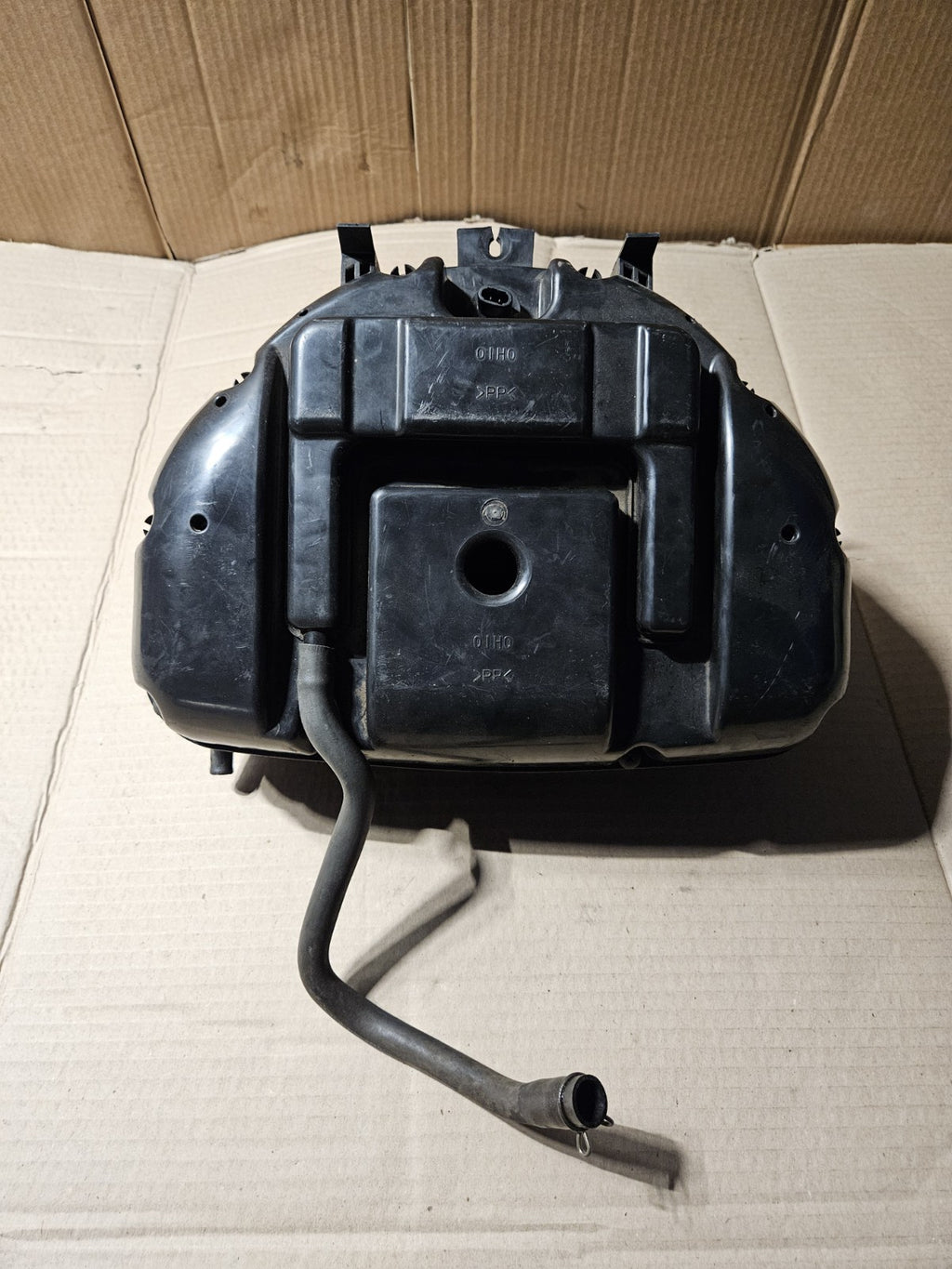 2006-2007 Suzuki GSXR600 GSX-R600 K6 K7 OEM Air Box Cleaner Housing 13700-01H015