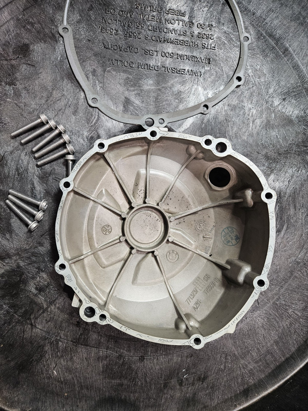 15-19 2015 BMW S1000RR OEM Clutch Cover Engine Motor Right Side Case Housing