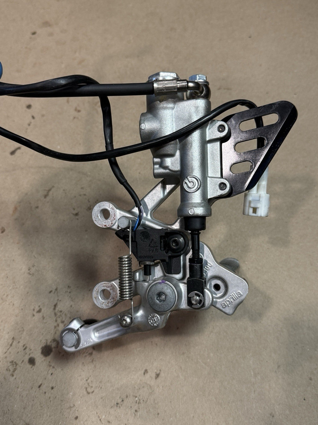 21-24 Aprilia RSV4 1100 OEM Rear Brembo Brake Master Cylinder Lever Genuine OEM