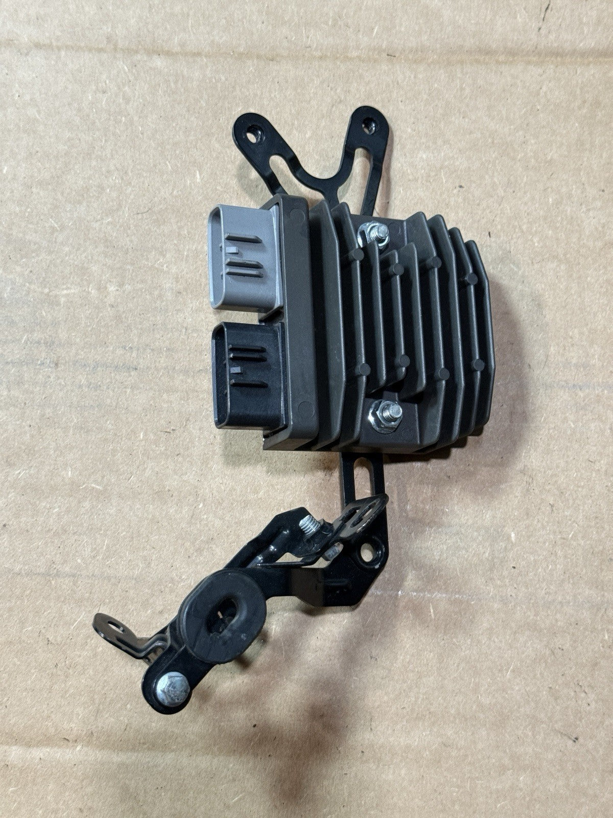 19-23 Kawasaki Ninja ZX6R 636 OEM Voltage Regulator Rectifier Bracket 21066-07560