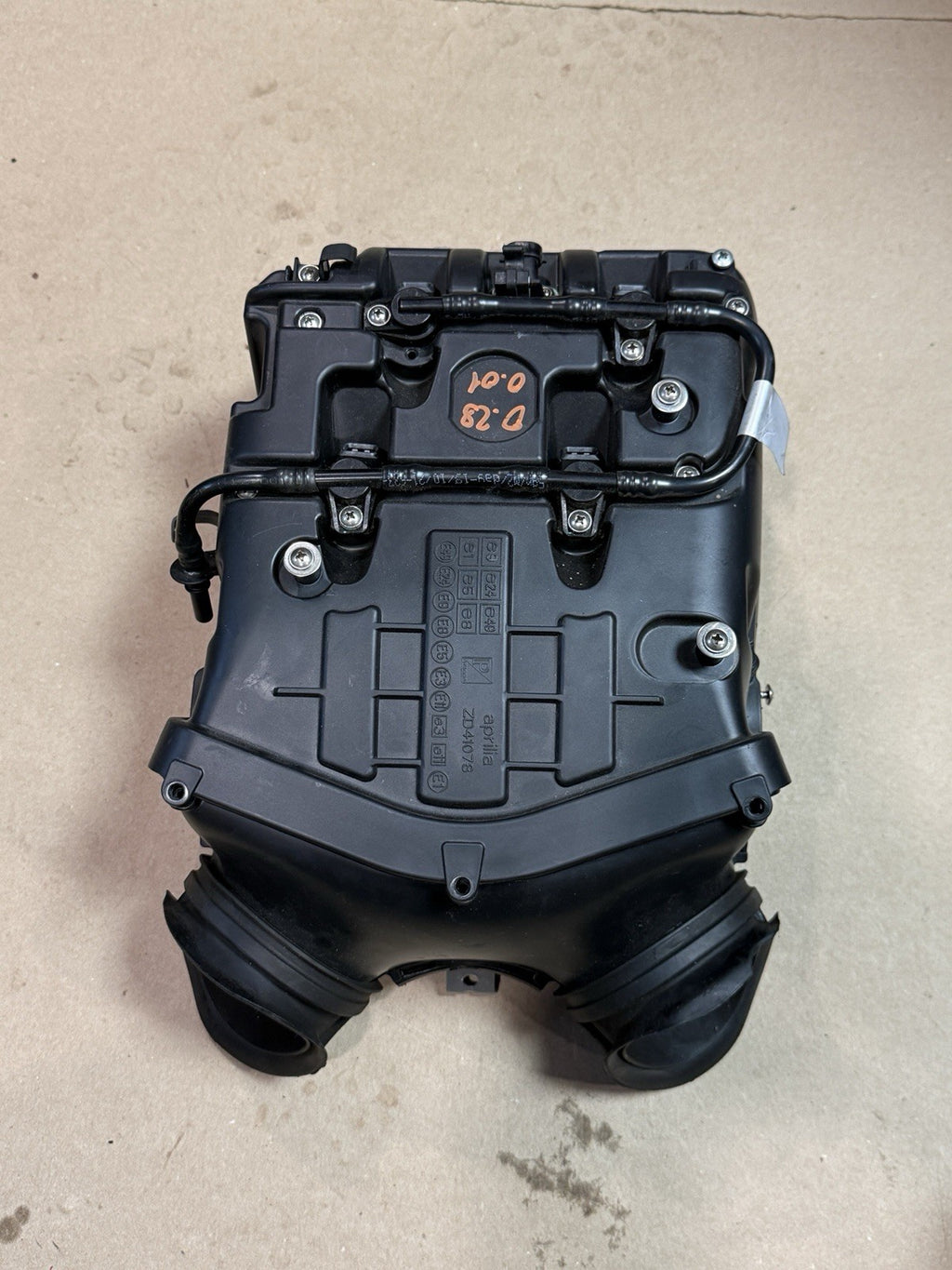 Aprilia V4 RSV4 1100 21+ OEM Upper & Lower Airbox Assembly Intake Air Filter