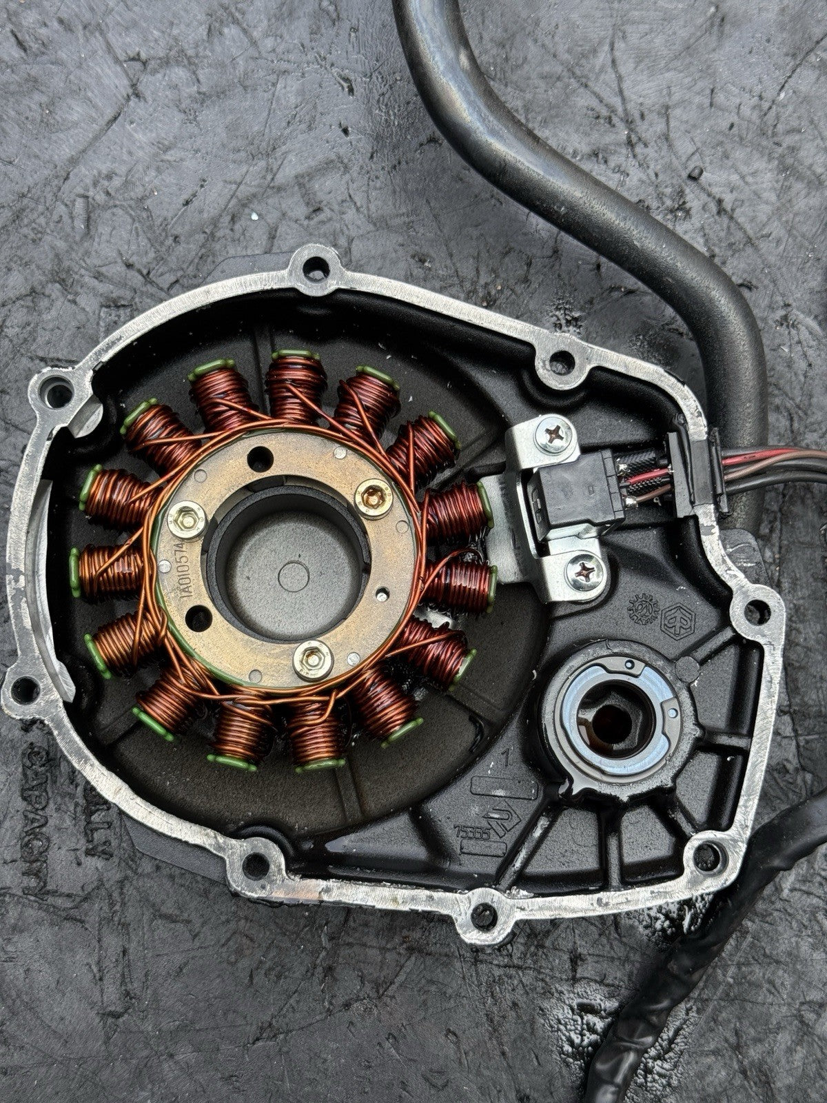 21-25 Aprilia RSV4 1100 OEM Stator Magneto Generator Coil Engine Side Cover8