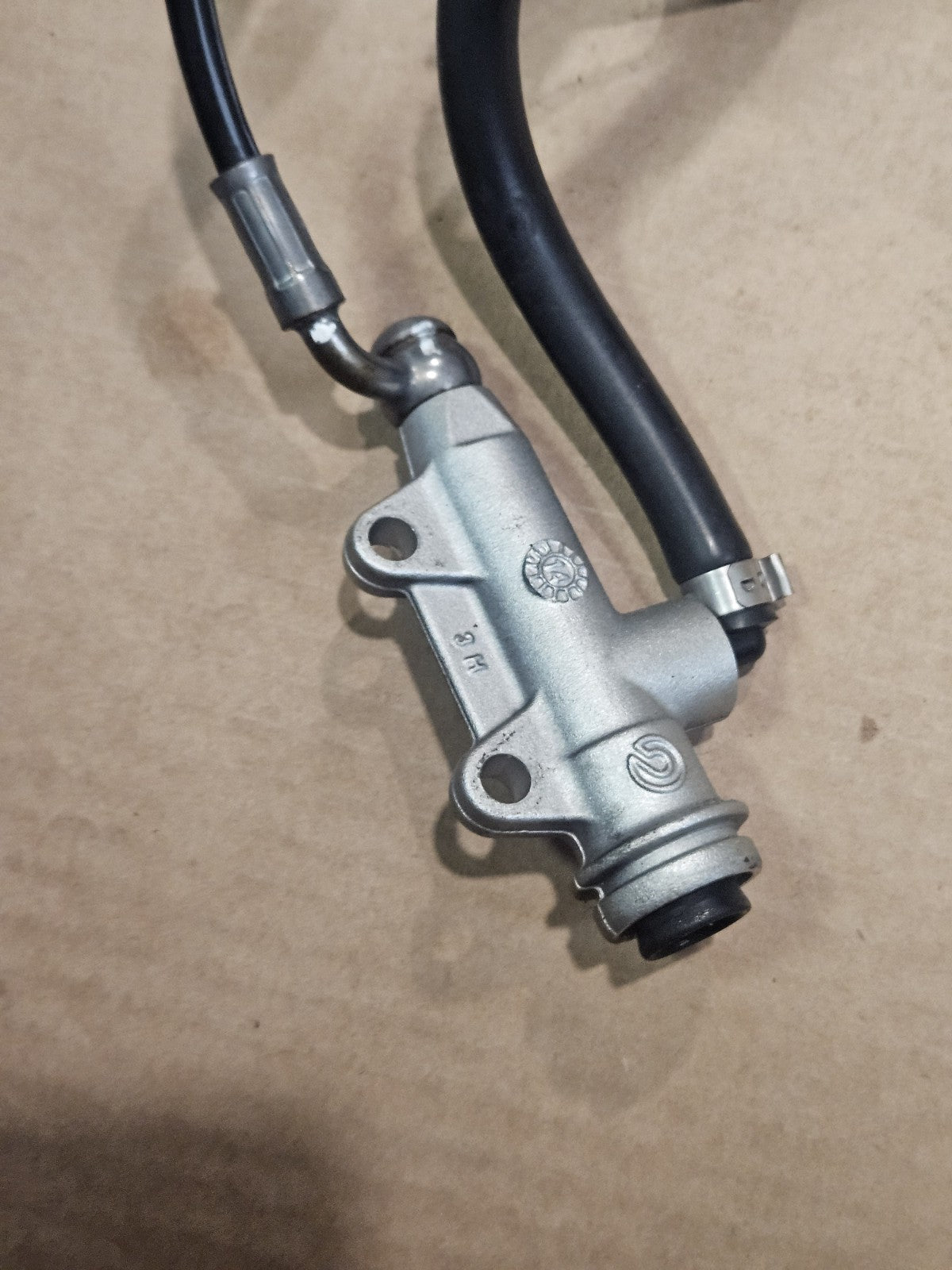 09-14 2014 BMW S1000RR Rear Brake Master Cylinder Brake Line Bracket OEM Caliper