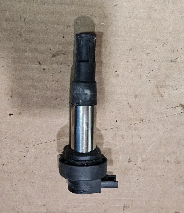 2014 09-14 BMW S1000RR OEM IGNITION COIL SPARK PLUG CAP
