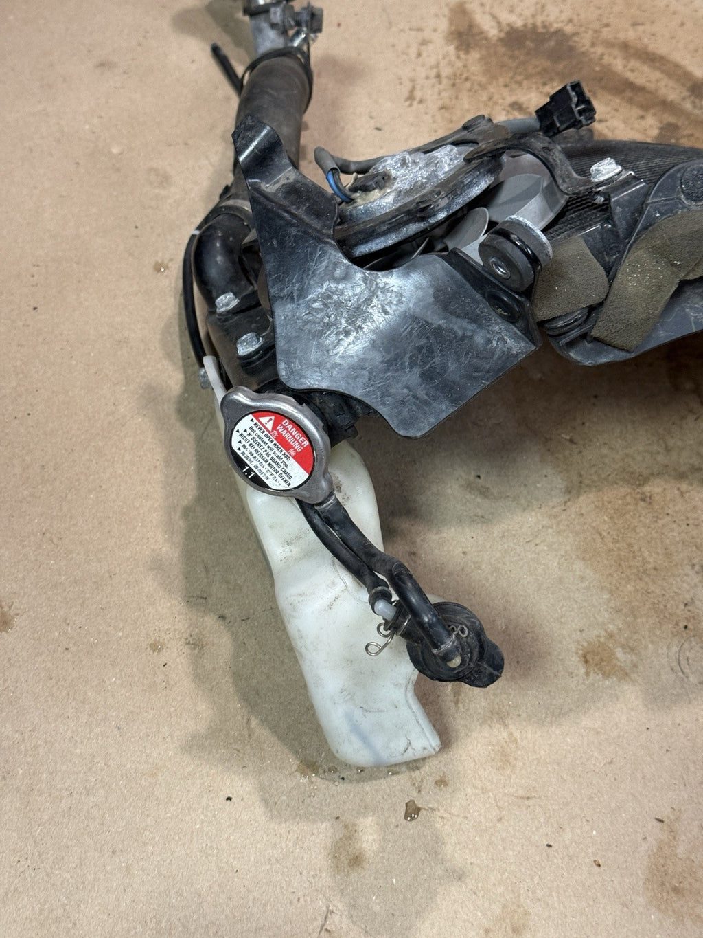 08-16 YAMAHA YZF R6 OEM ENGINE RADIATOR MOTOR COOLER COOLING RADIATER FANS HOSES