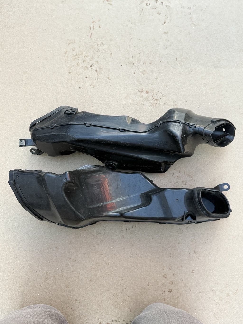 2009-2016 2012 SUZUKI GSXR 1000 OEM RIGHT LEFT AIR INTAKE DUCTS