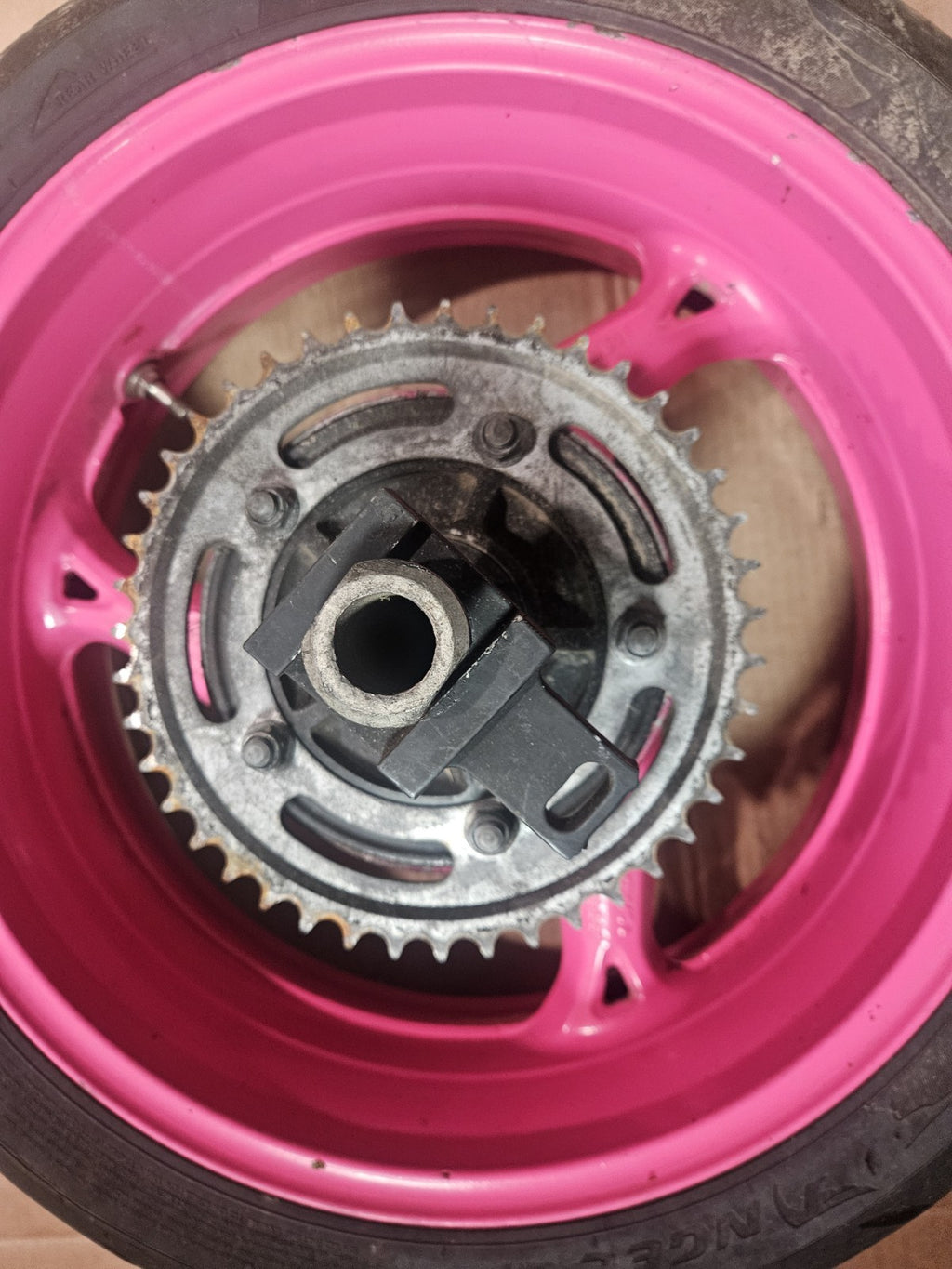 08-17 2009 Suzuki Hayabusa GSXR1300 OEM Rear Wheel Rim Rotor Hub