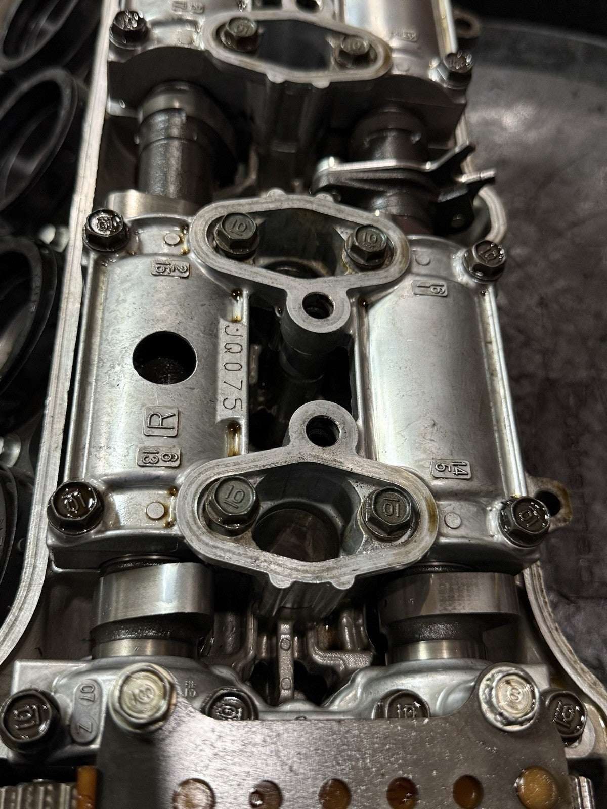 2008-2011 Honda CBR1000RR OEM Engine Cylinder Head Valves Camshafts Assembly18