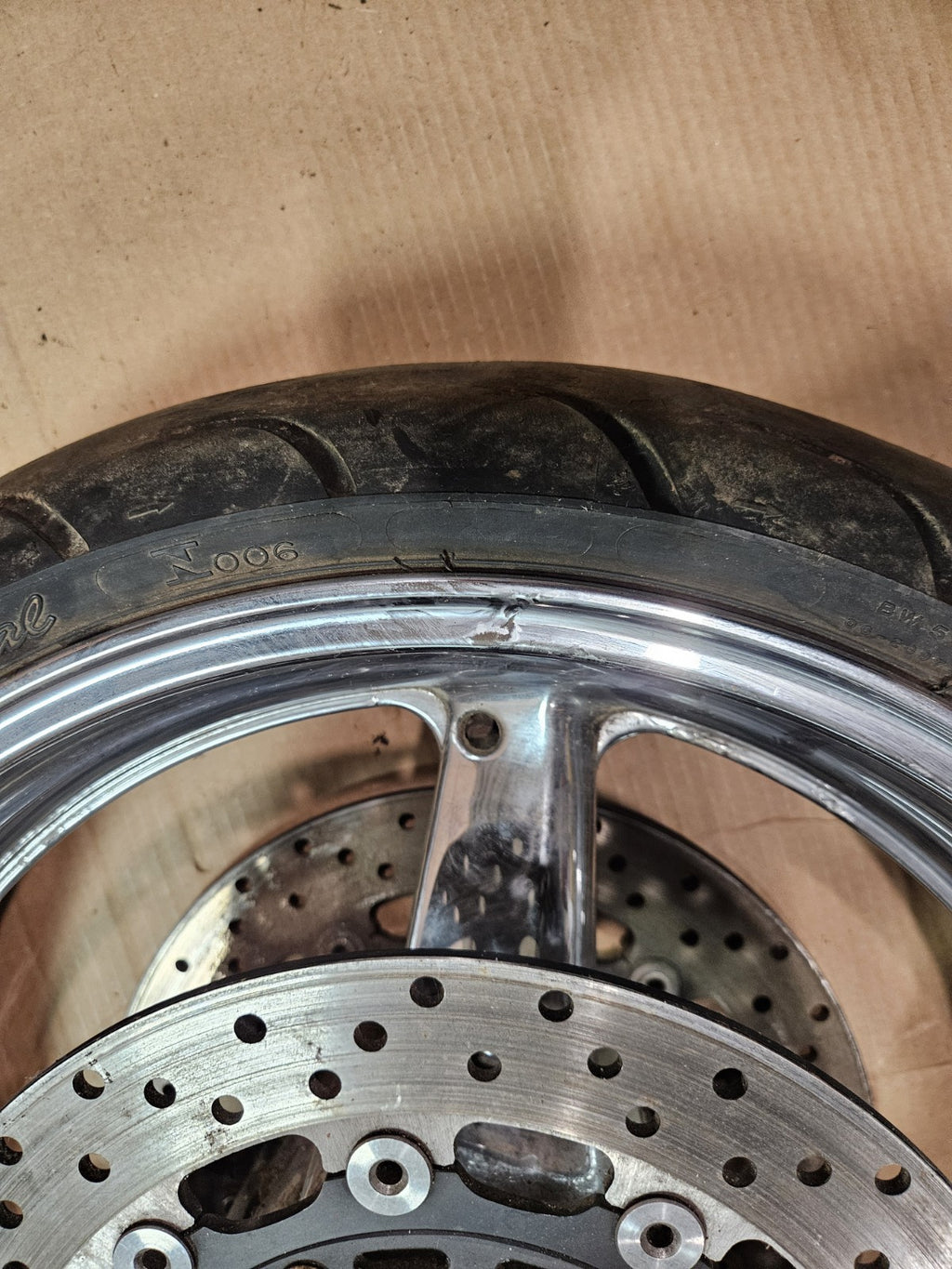 1999-2002 Yamaha YZF-R6 OEM Front Wheel Rim Chrome Straight w/ Rotors