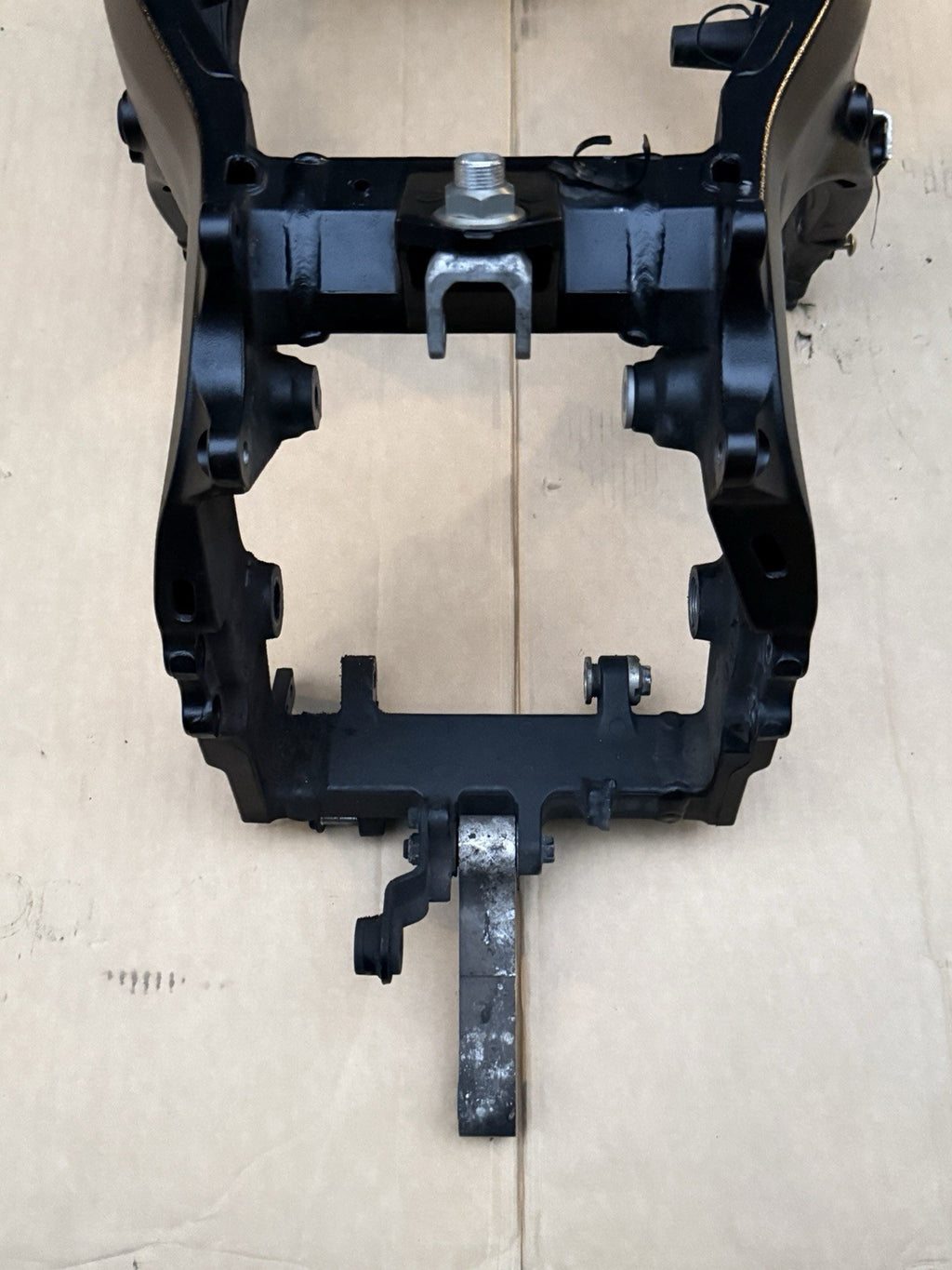 2011-2025 Suzuki GSXR750 GSX-R750 GSXR 750 OEM Main Frame Chassis Straight Clean3