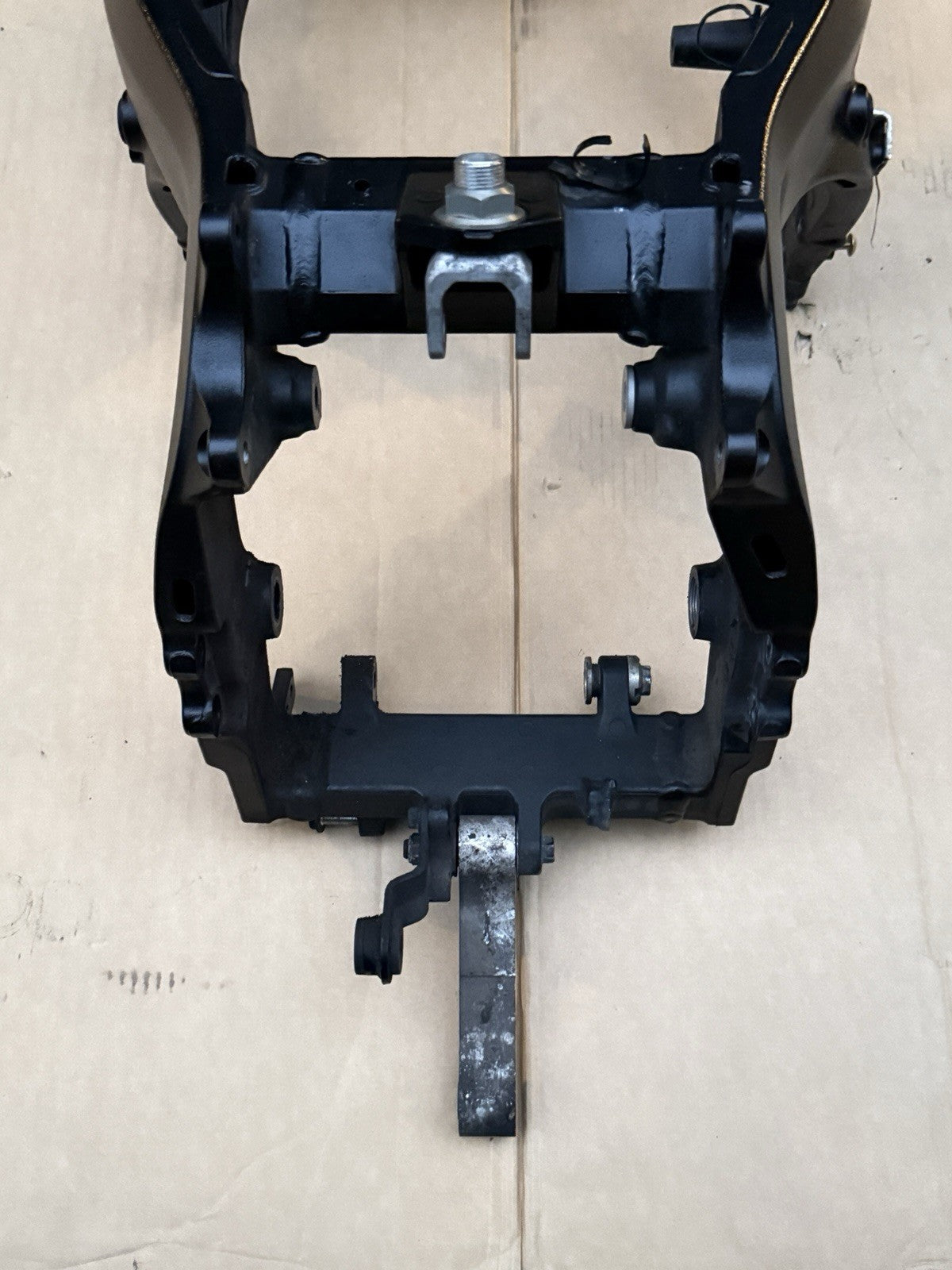 2011-2025 Suzuki GSXR750 GSX-R750 GSXR 750 OEM Main Frame Chassis Straight Clean3