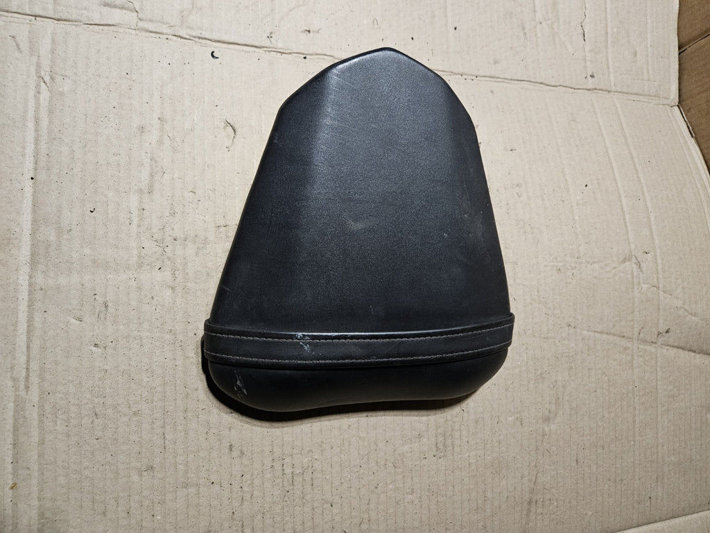 08-16 Yamaha YZF-R6 R6 OEM Rear Passenger Seat Pillion Saddle 13S-24750-00-002