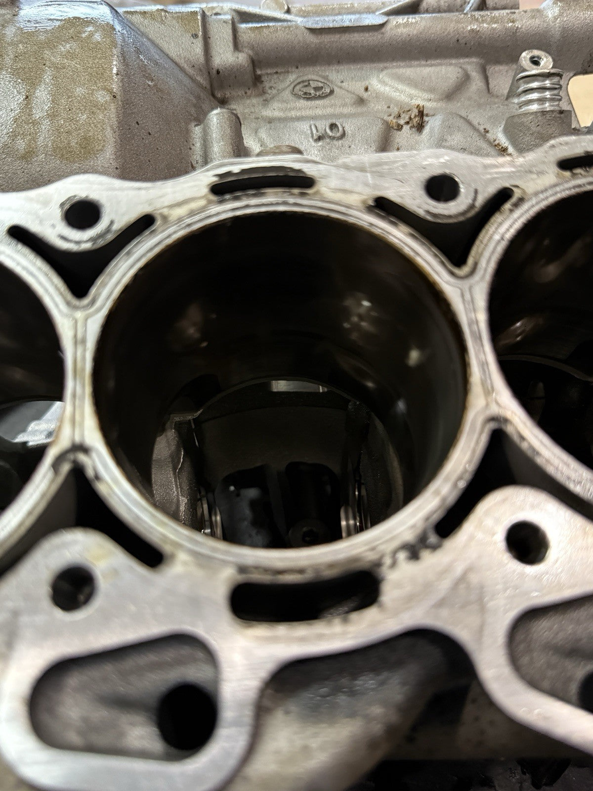 2009-2018 BMW S1000RR K46 OEM Engine Crankcase Block Motor Housing 110085615342