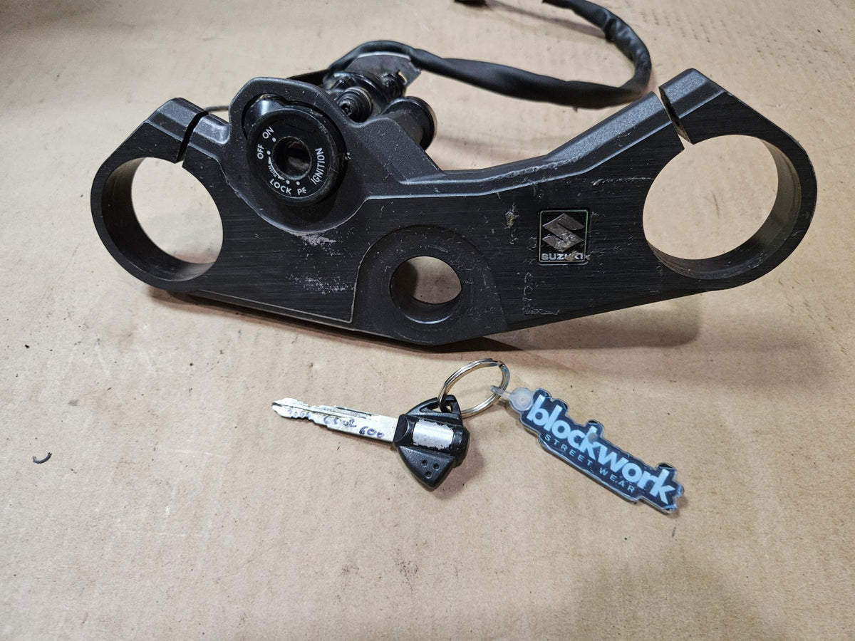 06-09 Suzuki GSXR600 GSXR750 OEM Upper Triple Tree Ignition Switch 51311-01H001