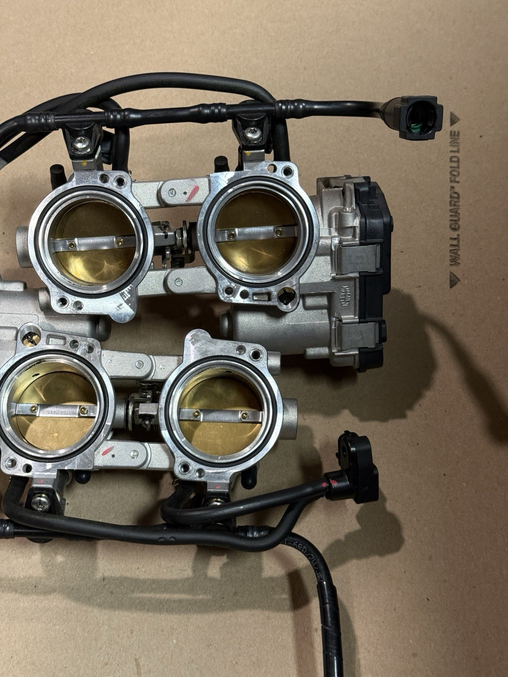 Aprilia RSV4 1100 Factory 21+ Front Rear Throttle Bodies Body Fuel Injectors