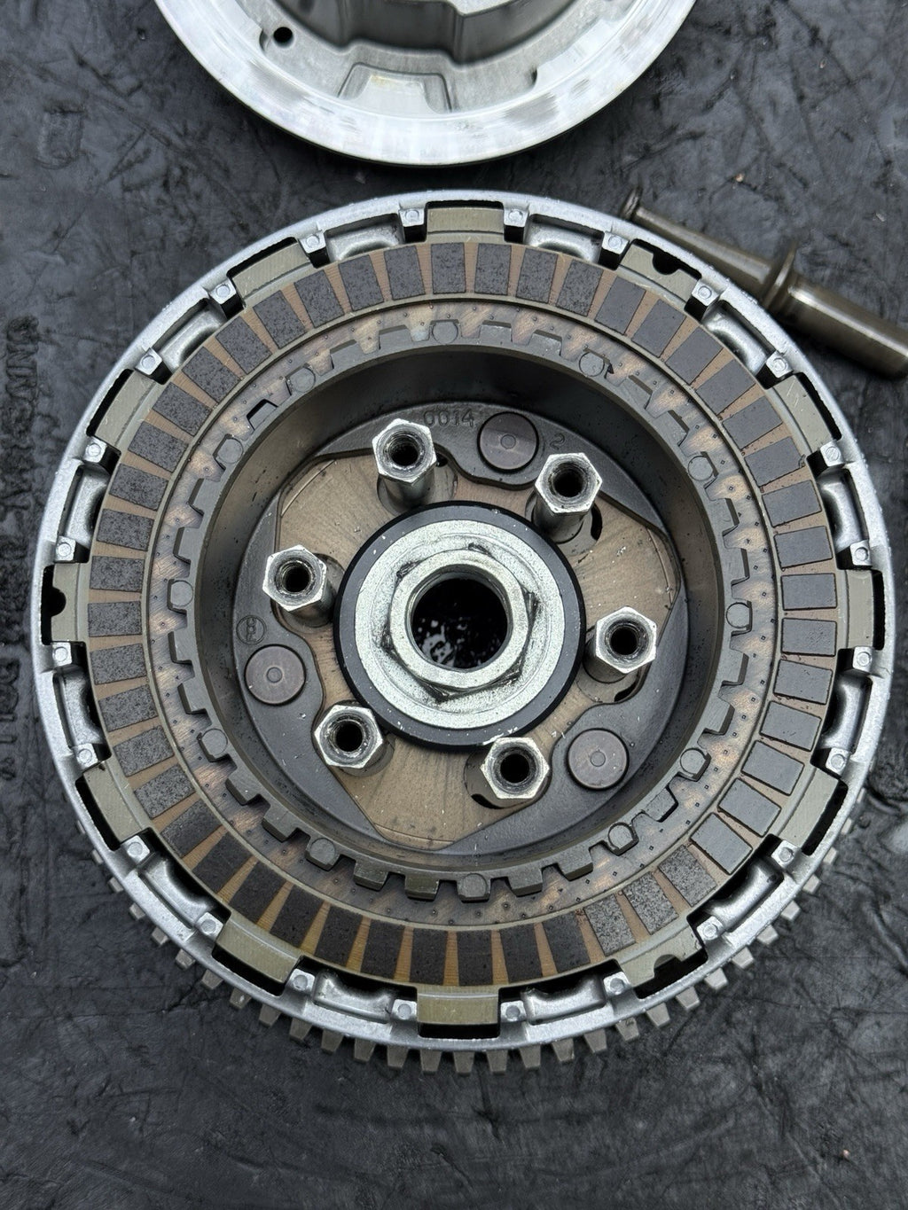 11-15 Kawasaki ZX10R ZX1000 Ninja OEM Clutch Basket Housing Hub Plate 13095-05584