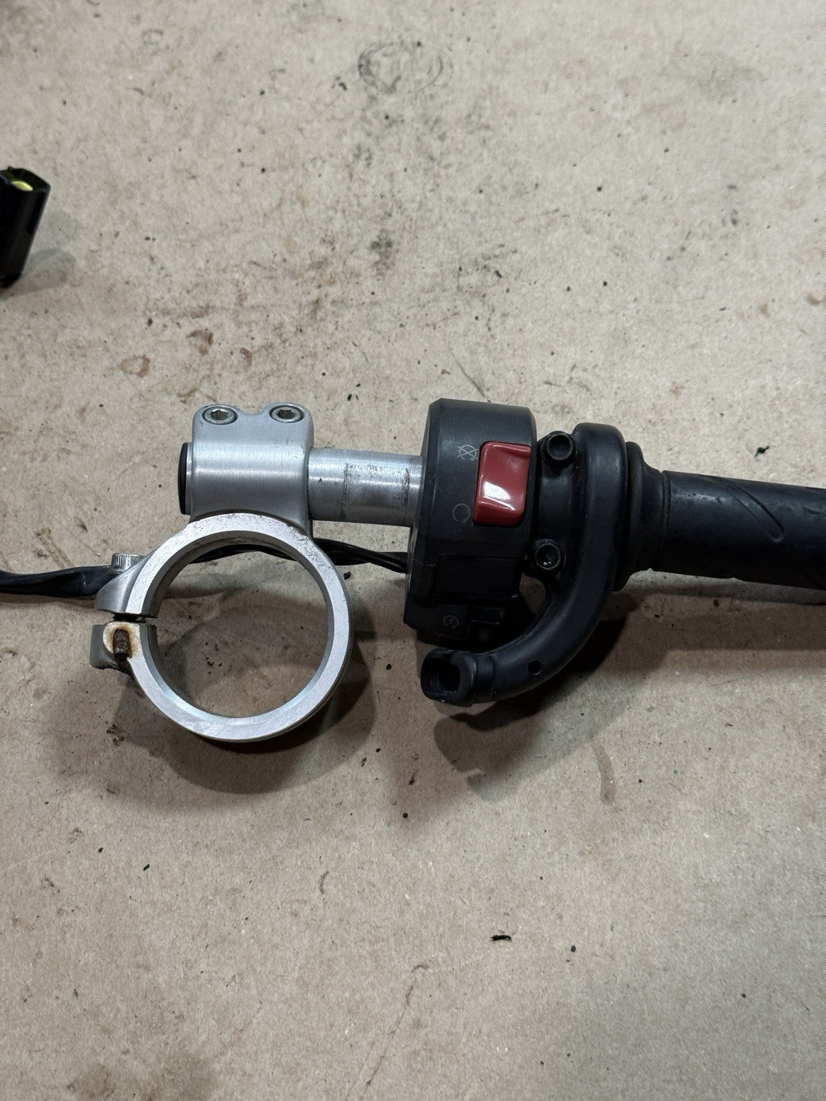 2011-2013 Ducati 848 EVO OEM Right Clip On Handlebar Kill Start Switch Pod8