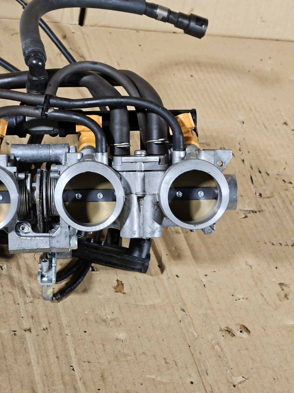2013 Honda CBR600RR CBR 600RR OEM Throttle Body Primary Secondary Fuel Injectors10
