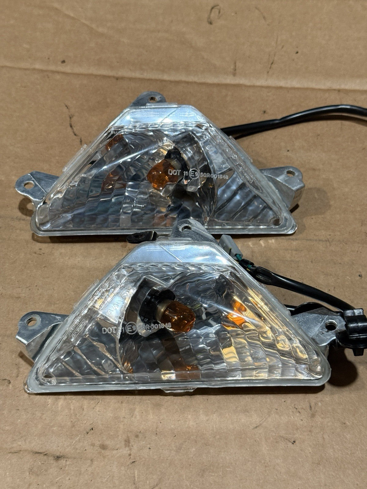 19-23 Kawasaki Ninja ZX6R 636 OEM Fairing Front Turn Signals Blinkers 23040-01376