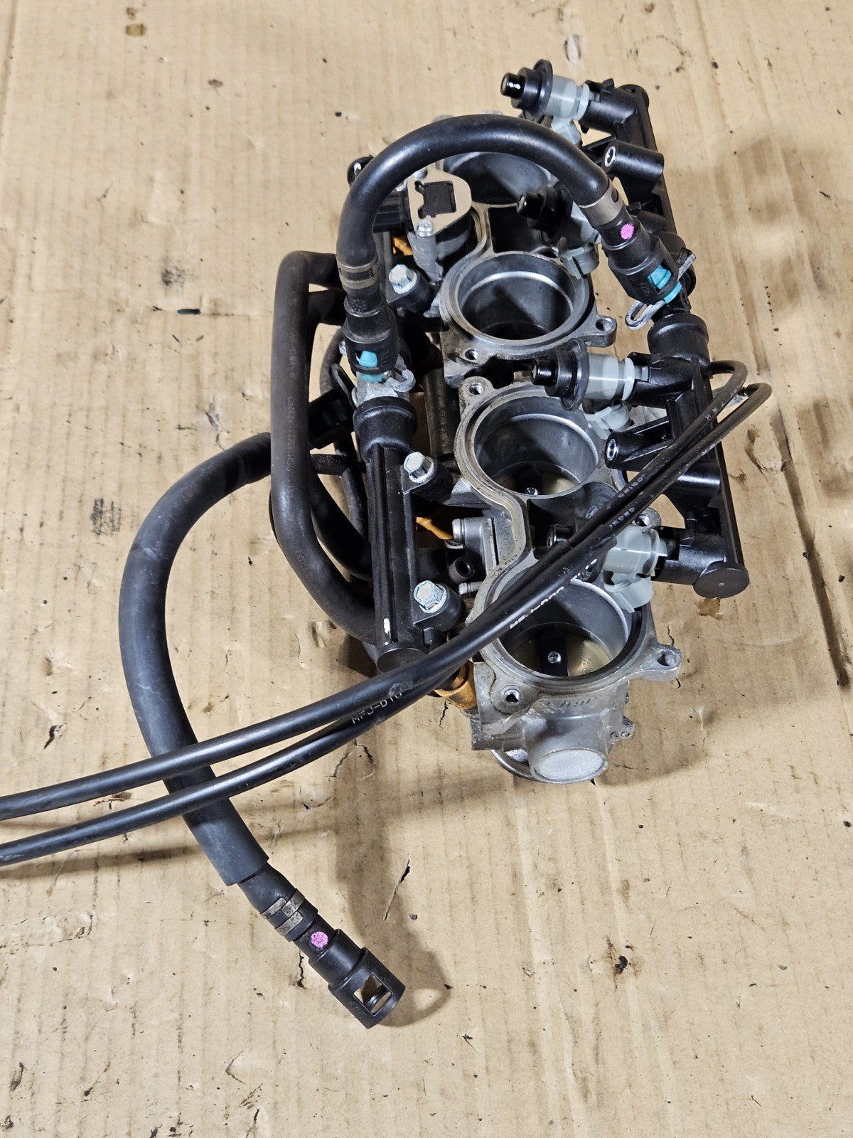 2013 Honda CBR600RR CBR 600RR OEM Throttle Body Primary Secondary Fuel Injectors18