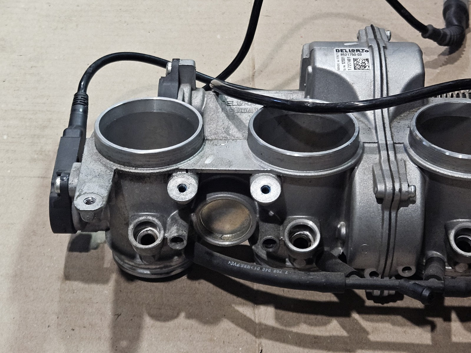 10 11 12 13 14 BMW S10000RR S 1000 RR OEM Throttle Bodies Body INTAKE FUEL PARTS