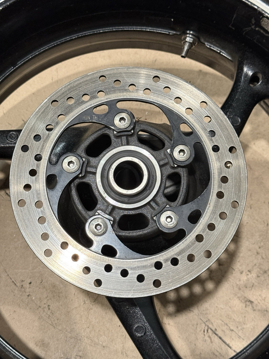 09-16 Suzuki GSXR1000 OEM Rear Wheel Rim Hub Sprocket Rotor Assembly Black