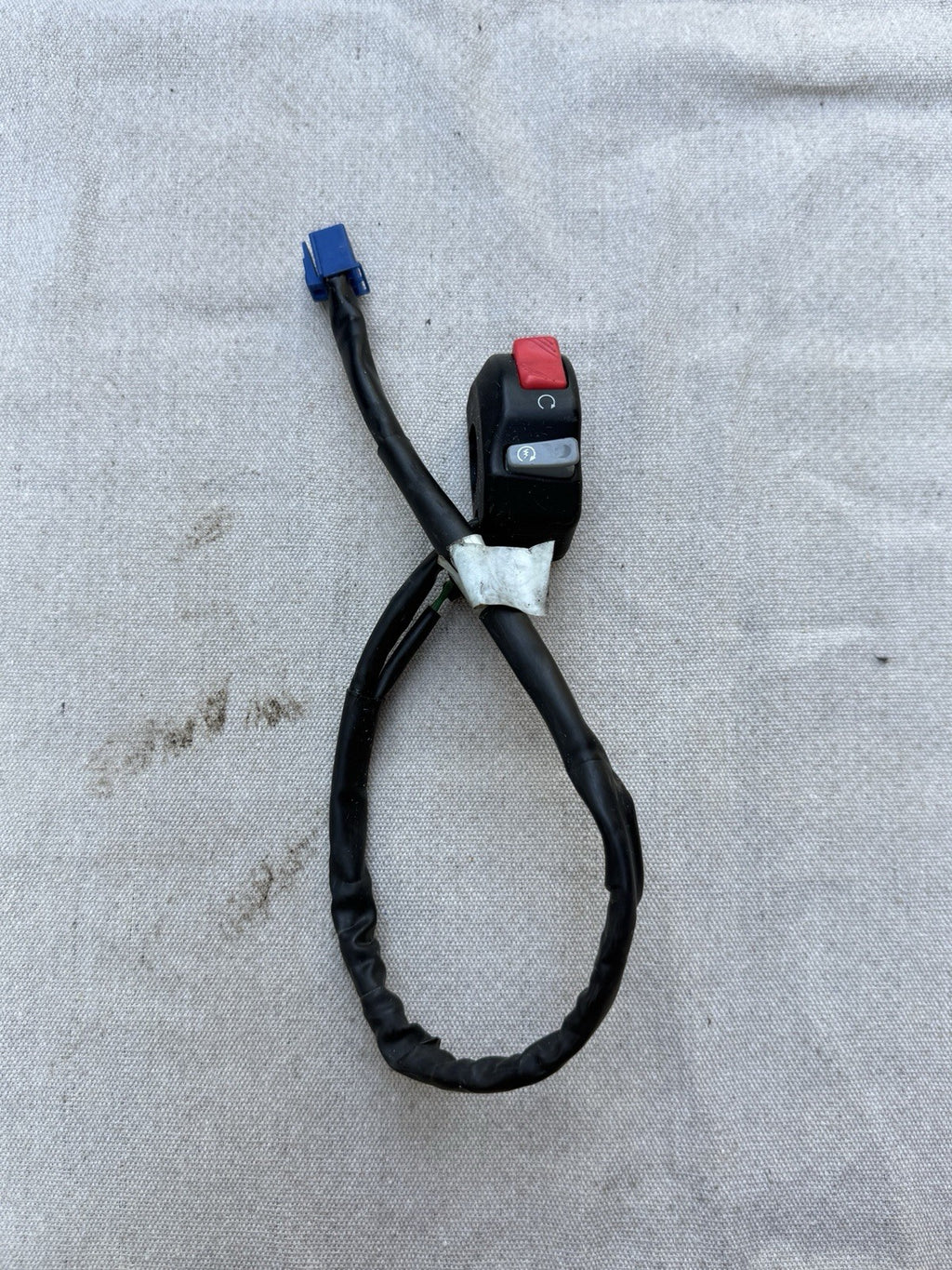 2007-2008 Yamaha YZF-R1 R1 OEM Right Clip-On Handle Bar Kill Start Switch 4C82