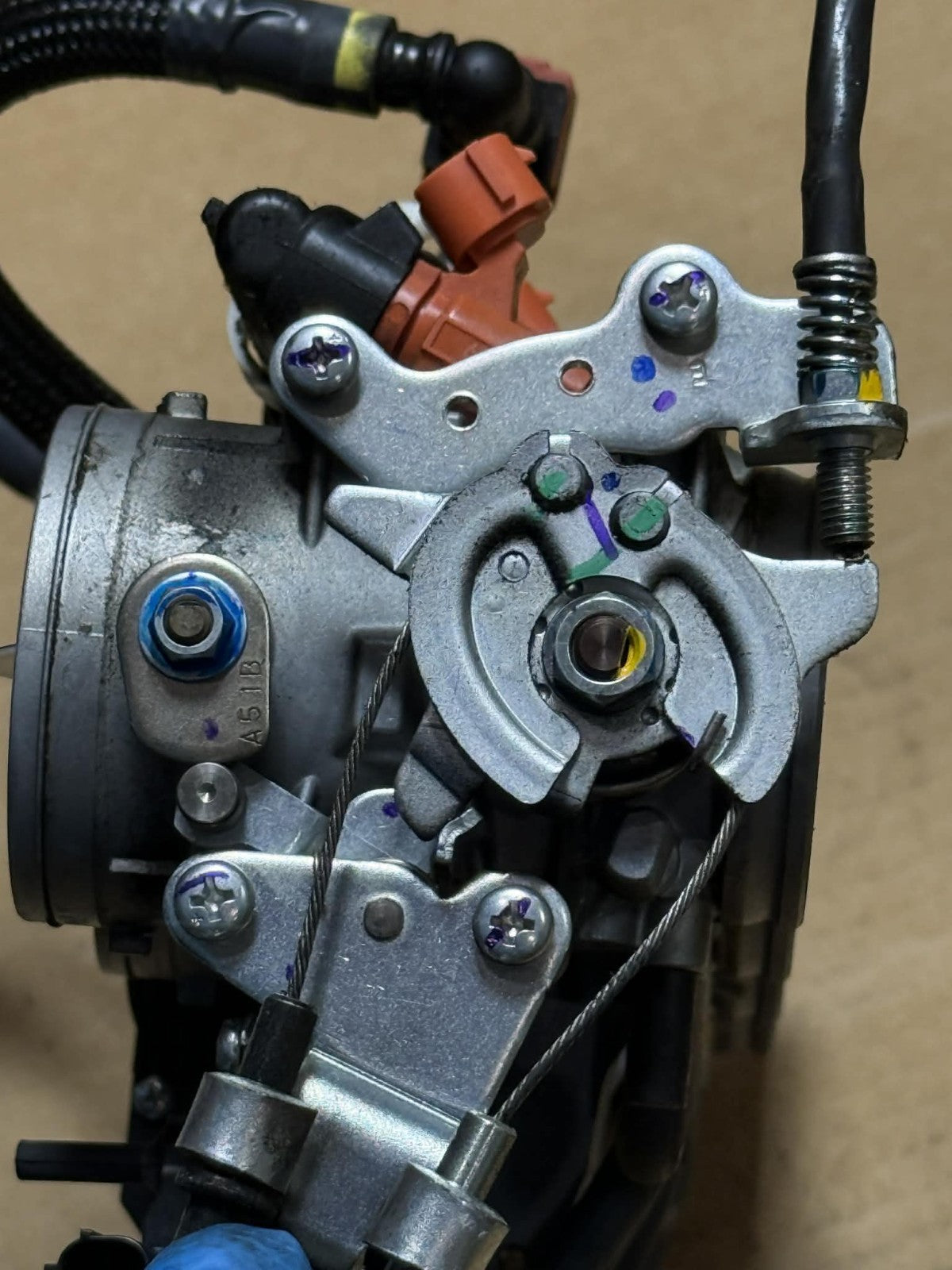 2019-2023 Kawasaki Ninja ZX6R 636 Throttle Body Assembly and Fuel Injectors OEM