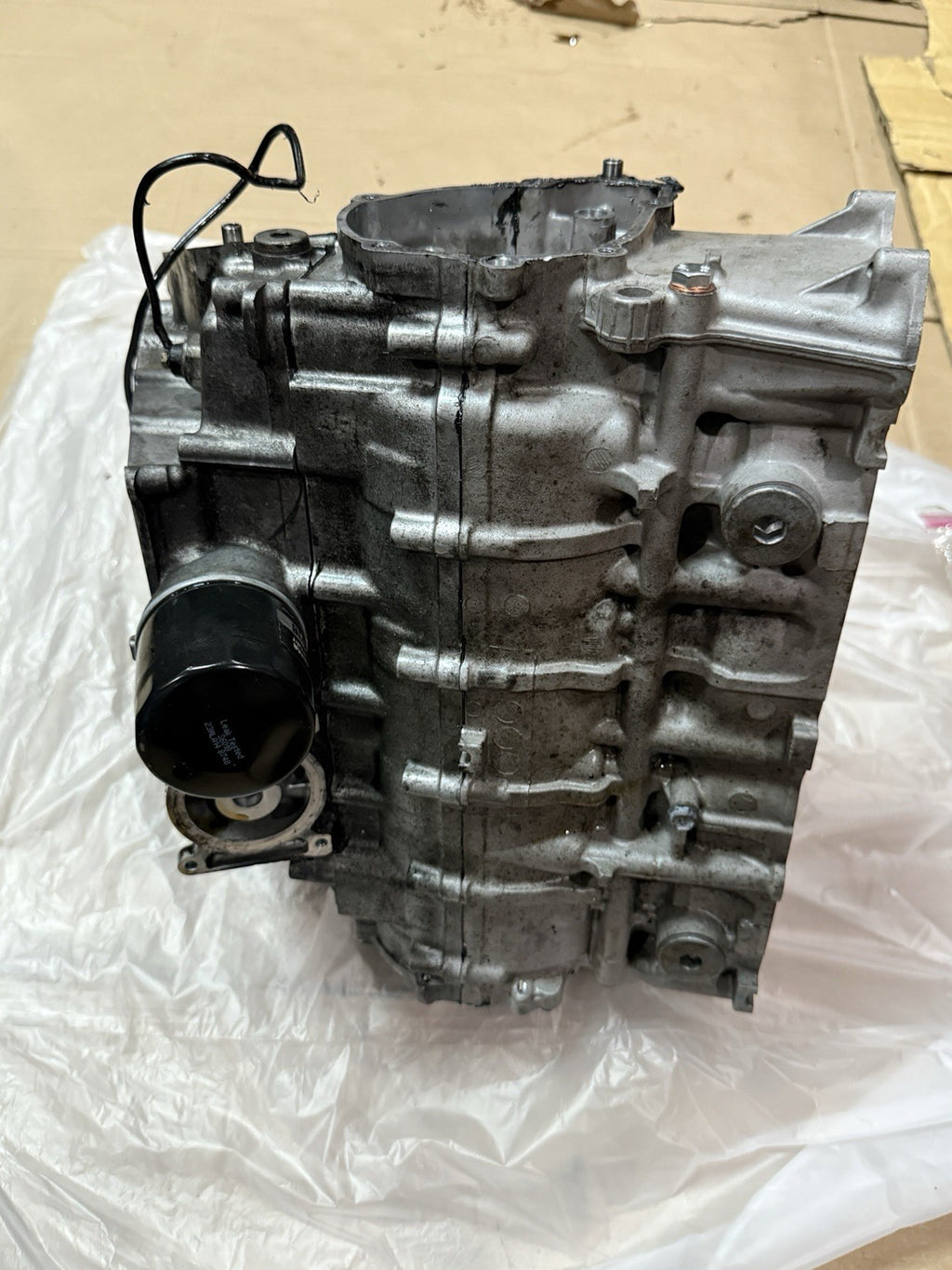 2000-2003 Suzuki GSXR750 OEM Engine Crankcase Upper Lower Case Block Assembly19