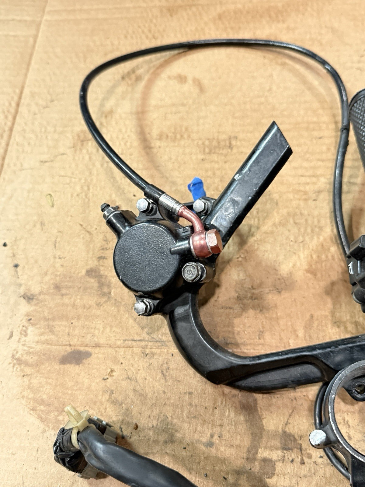 06-07 Honda CBR1000RR Clutch Master Cylinder Lever Line Clip On OEM Front