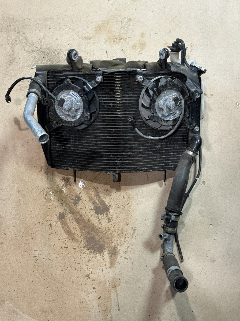 08-16 YAMAHA YZF R6 OEM ENGINE RADIATOR MOTOR COOLER COOLING RADIATER FANS HOSES