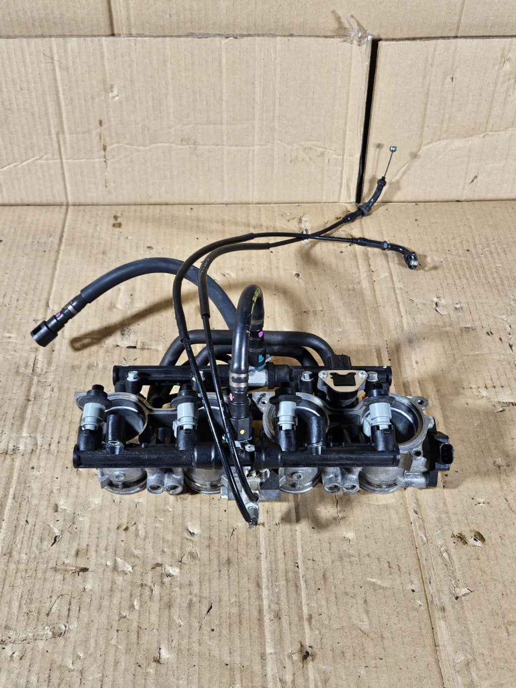 2013 Honda CBR600RR CBR 600RR OEM Throttle Body Primary Secondary Fuel Injectors21