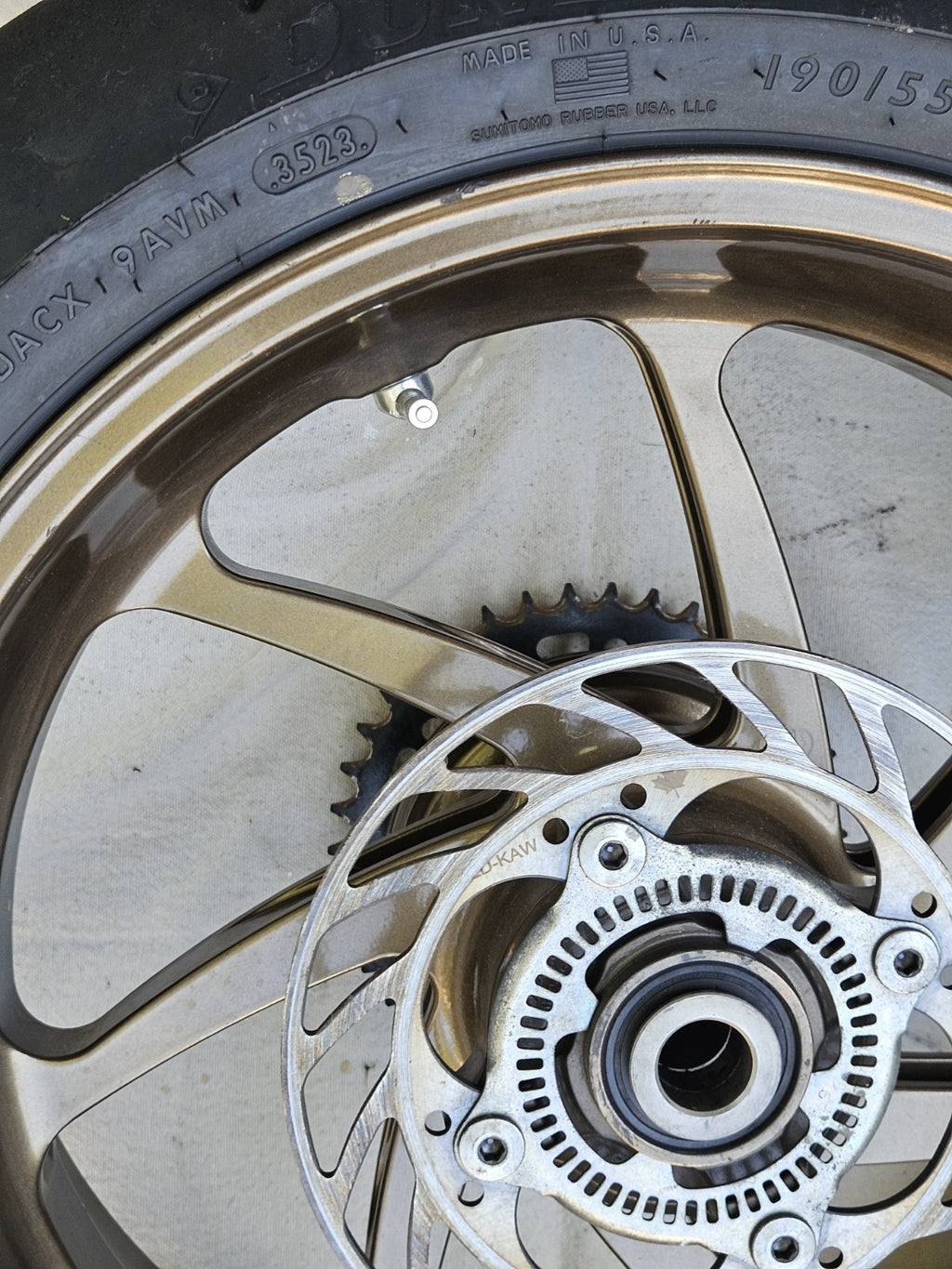 KAWASAKI NINJA ZX10RR ZX10R Marchesini FORGED REAR WHEEL RIM GOLD BRONZE3