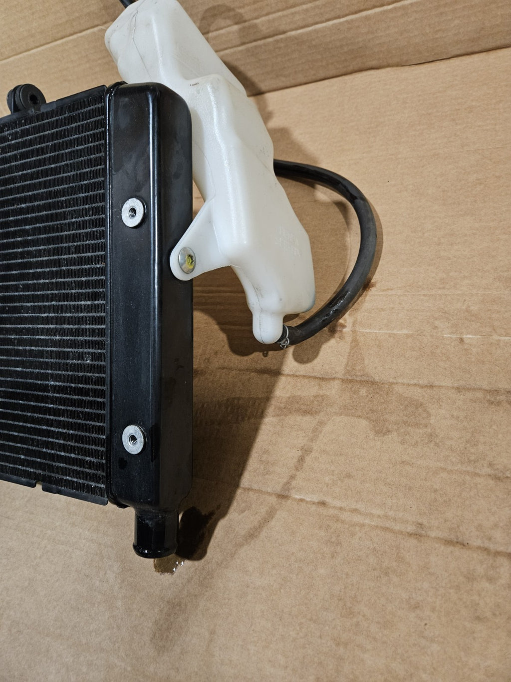 08-16 Honda CB1000R OEM Radiator Cooling Assembly Fan Engine Motor Cooler Unit