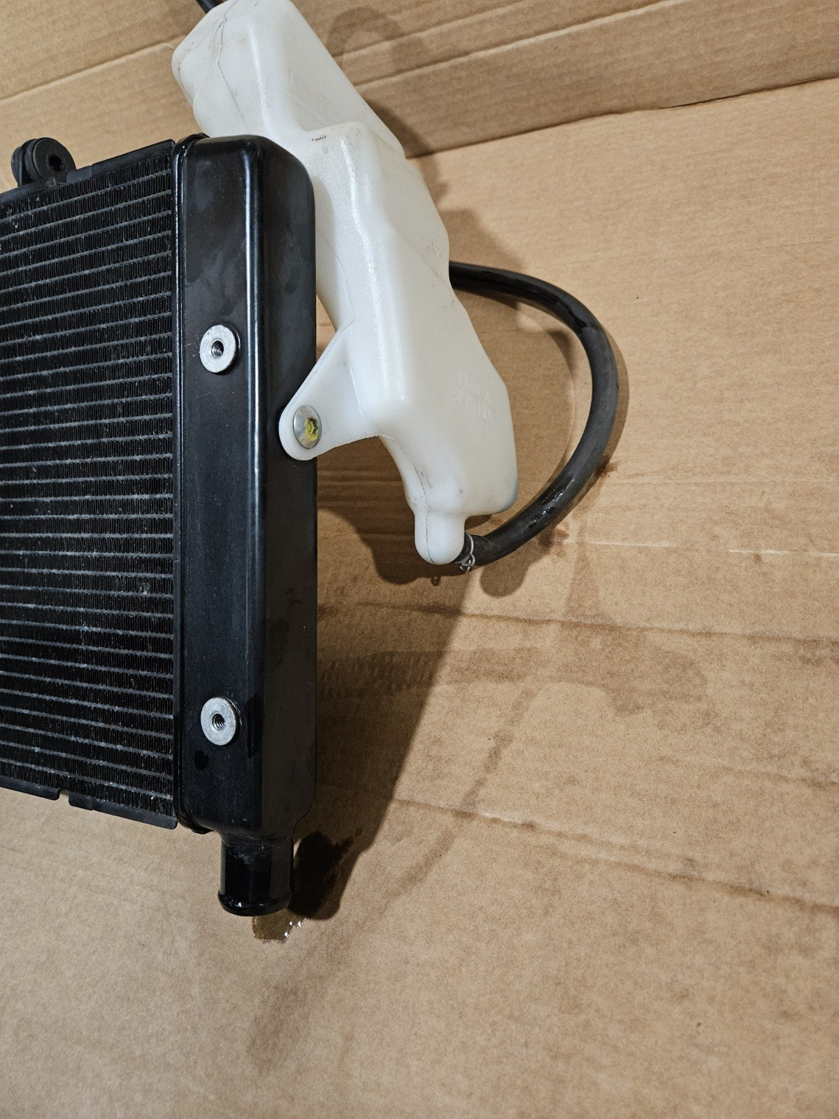 08-16 Honda CB1000R OEM Radiator Cooling Assembly Fan Engine Motor Cooler Unit