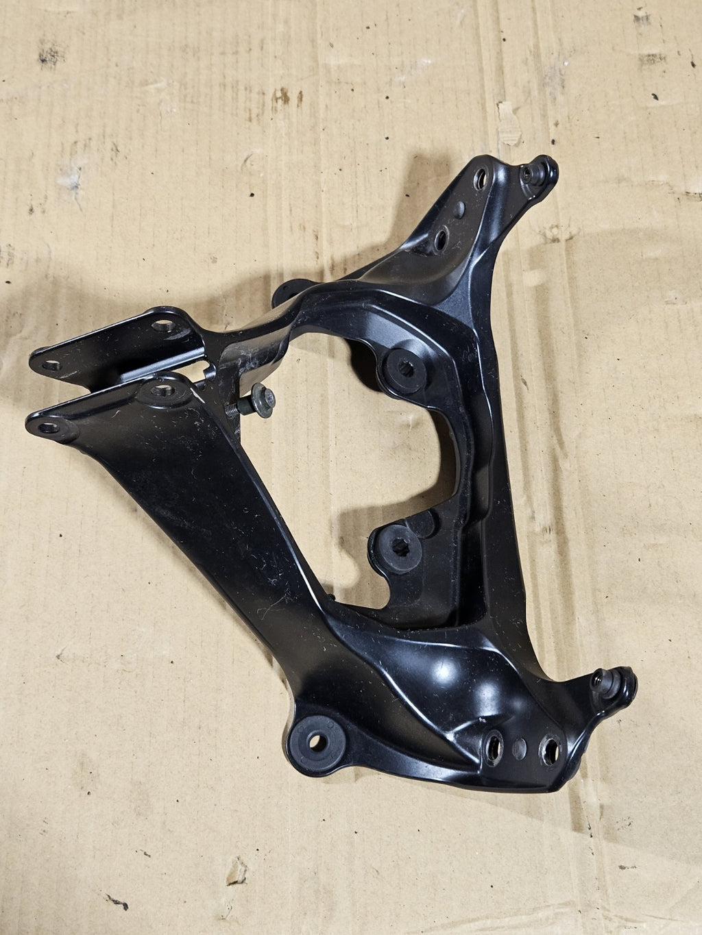 2006 2007 Suzuki GSXR600 Fairing Stay OEM 9446101H00 Genuine Front Bracket7
