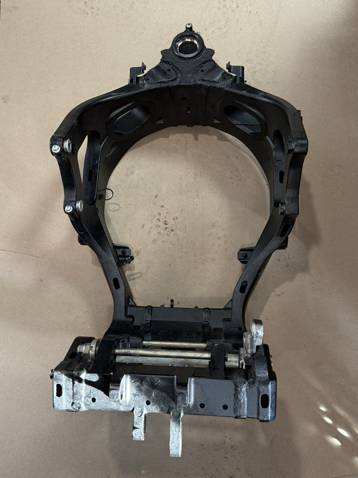 09-16 2012 Suzuki GSXR 1000 Main Frame Chassis STRAIGHT CLEAN 0 Miles
