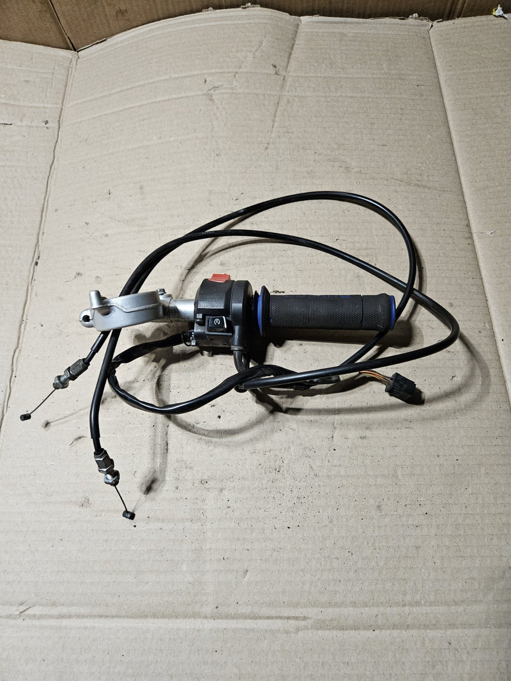 2006-2007 Suzuki GSXR600 GSXR750 RH Throttle Clip On Aftermarket Lever Switches0