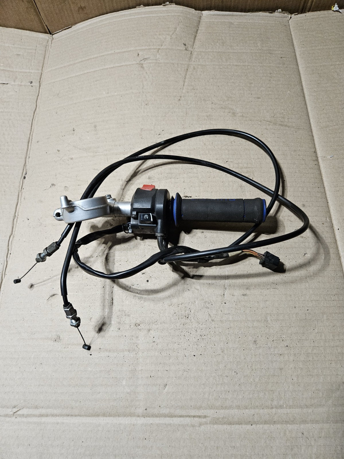 2006-2007 Suzuki GSXR600 GSXR750 RH Throttle Clip On Aftermarket Lever Switches0