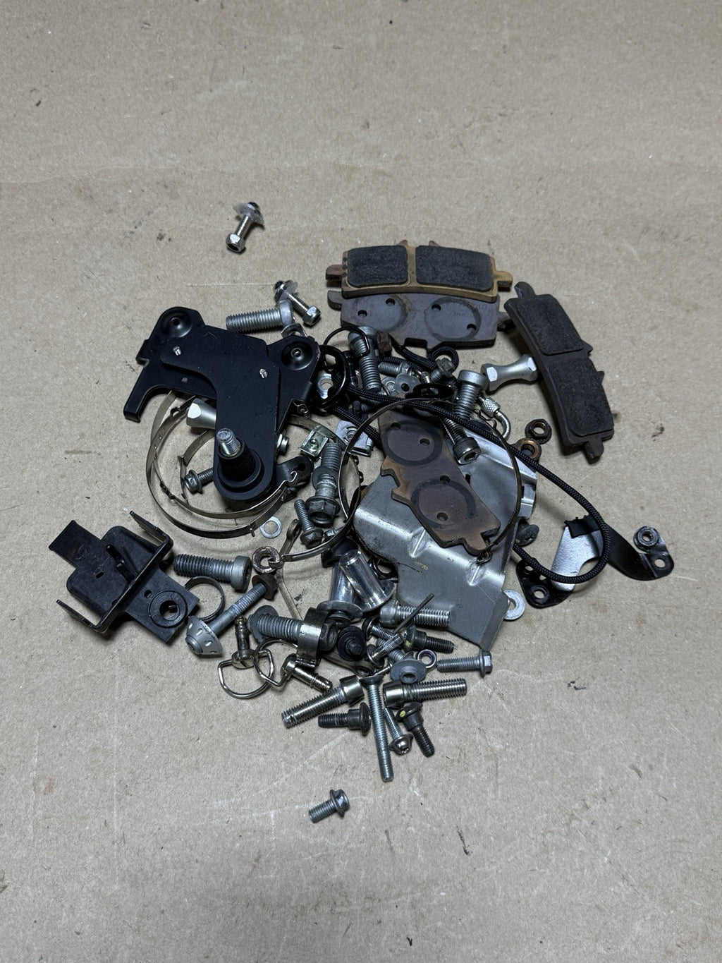 2015-2018 Aprilia RSV4 1000 RR RF Tuono OEM Engine Bolts Hardware Brackets Lot