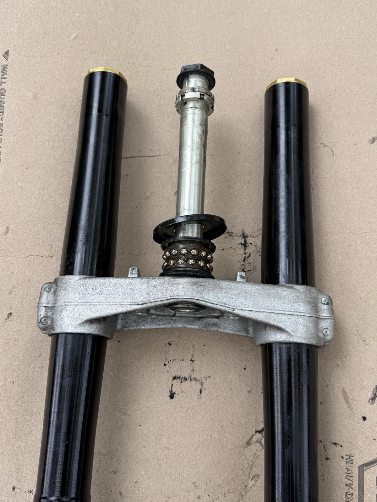 2017-2025 Suzuki GSXR1000 GSX-R 1000 OEM Front End Forks Triple Tree Clamp Lower