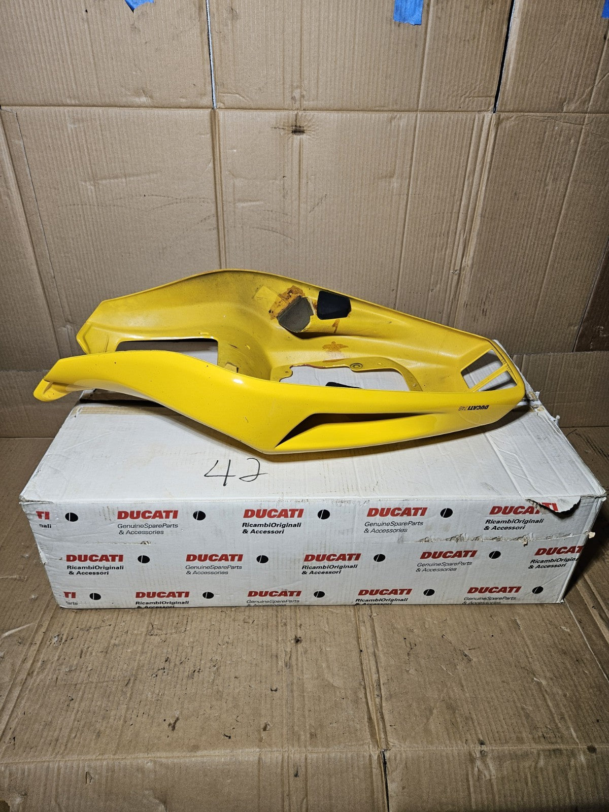 1999-2002 Ducati 748 Yellow Bi-Posto Rear Tail Fairing Seat Cowl Tailpiece OEM11